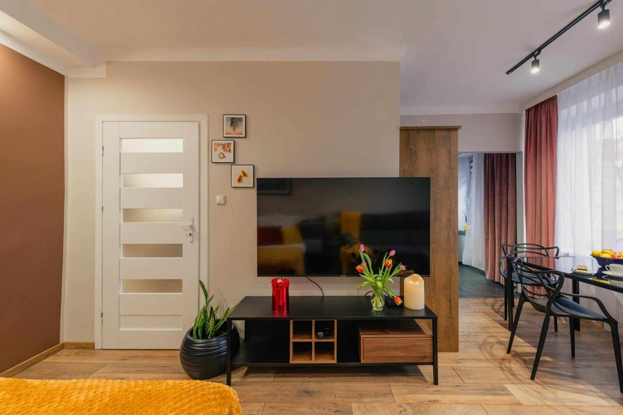 Apartament Pod 13 Bielsko-Biała Dış mekan fotoğraf