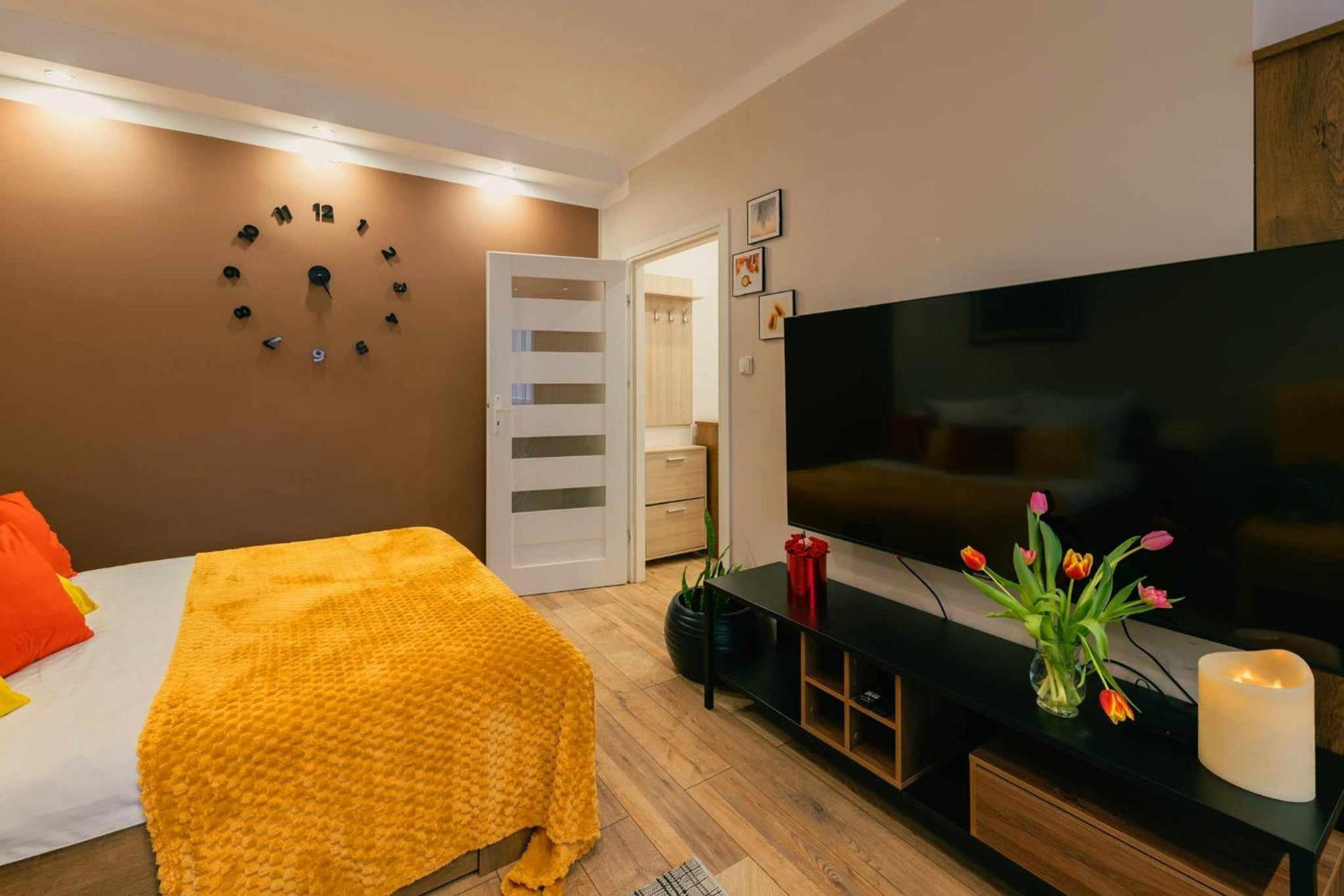 Apartament Pod 13 Bielsko-Biała Dış mekan fotoğraf