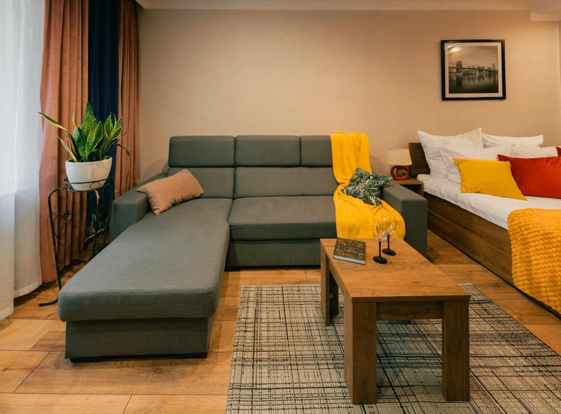 Apartament Pod 13 Bielsko-Biała Dış mekan fotoğraf